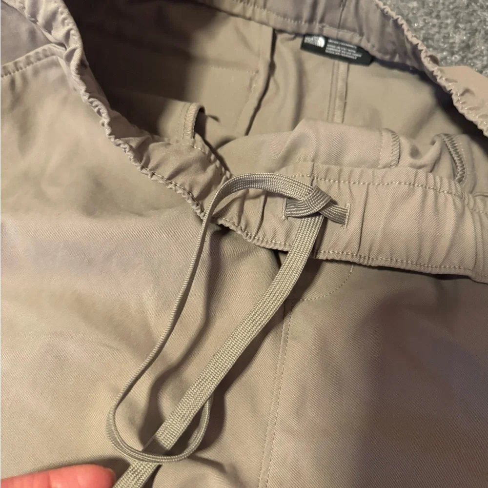 The North Face Never Stop Men's Jogger Pant Khaki Beige Pull‎ On Size Medium